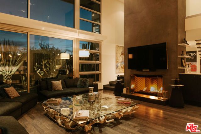 2651 Nichols Canyon Road, Los Angeles, CA 90046