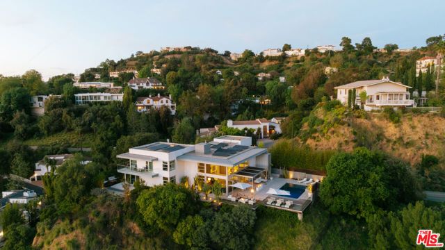 2651 Nichols Canyon Road, Los Angeles, CA 90046