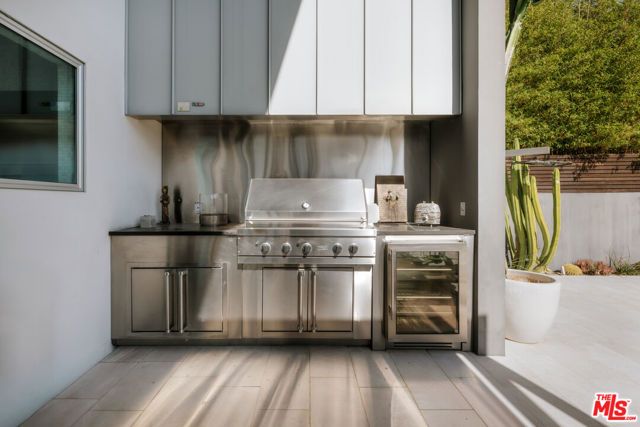 2651 Nichols Canyon Road, Los Angeles, CA 90046