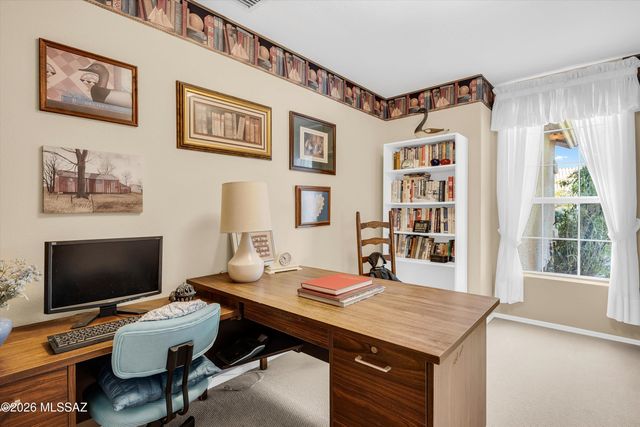 9074 N Safflower Lane, Tucson, AZ 85743