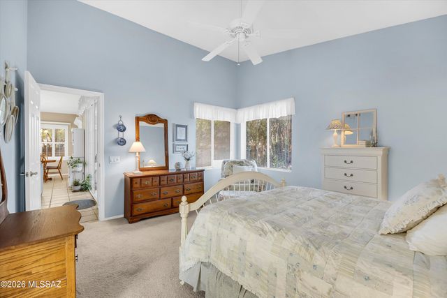 9074 N Safflower Lane, Tucson, AZ 85743