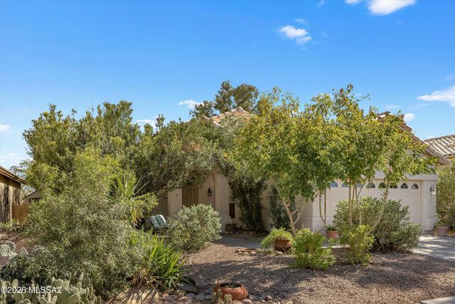 9074 N Safflower Lane, Tucson, AZ 85743