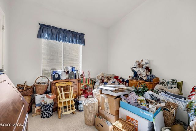 9074 N Safflower Lane, Tucson, AZ 85743