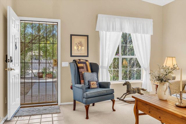 9074 N Safflower Lane, Tucson, AZ 85743