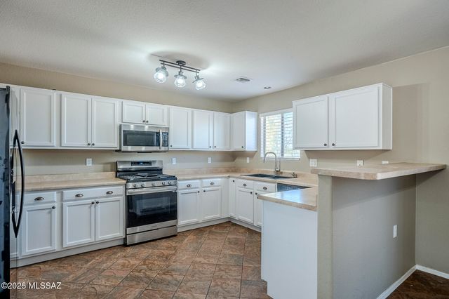 5169 N Sabi Road, Marana, AZ 85653