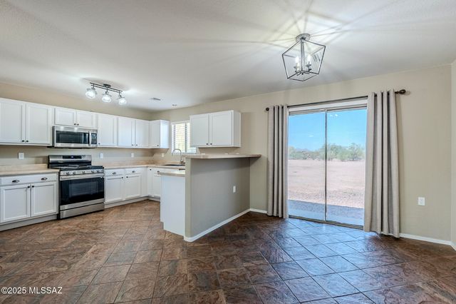 5169 N Sabi Road, Marana, AZ 85653