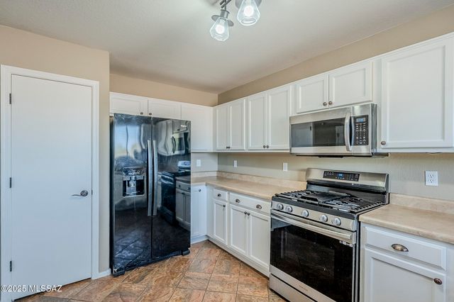 5169 N Sabi Road, Marana, AZ 85653