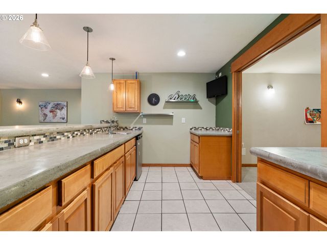 14998 Se 196TH Ct, Damascus, OR 97089
