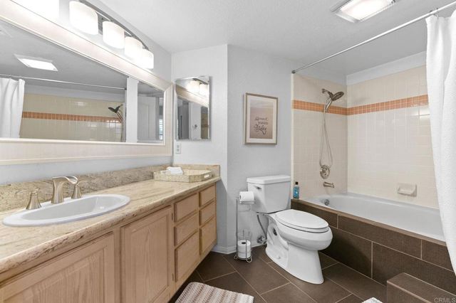 621 N Pacific Street 204, Oceanside, CA 92054