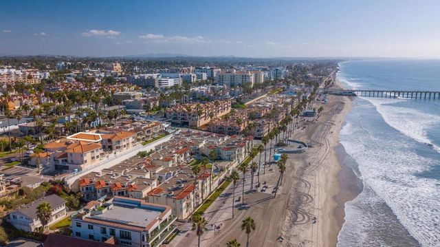 621 N Pacific Street 204, Oceanside, CA 92054