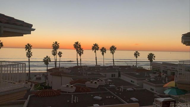 621 N Pacific Street 204, Oceanside, CA 92054
