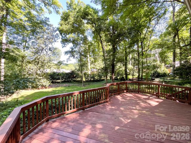 731 Ashmeade Road, Charlotte, NC 28211