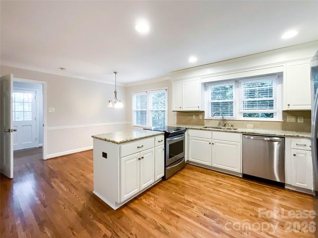 731 Ashmeade Road, Charlotte, NC 28211