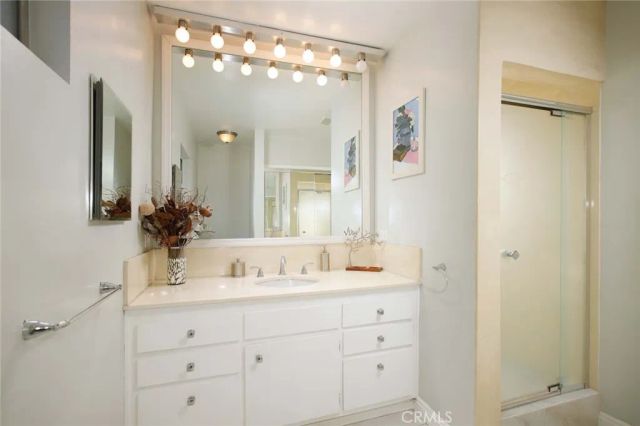 6248 Ben Avenue, North Hollywood, CA 91606