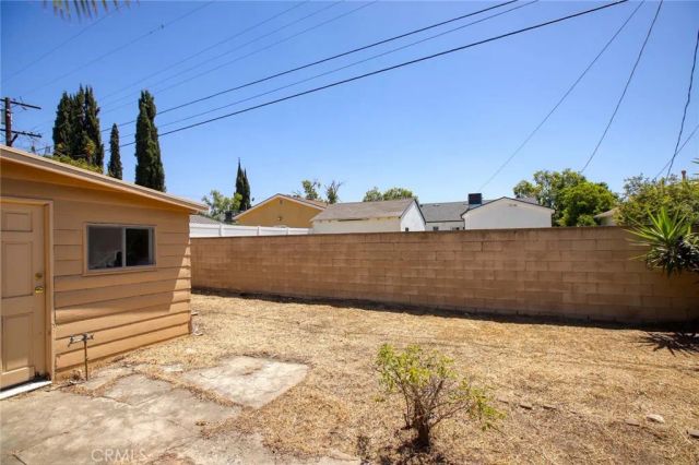 6248 Ben Avenue, North Hollywood, CA 91606
