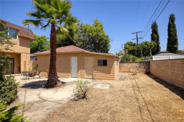 6248 Ben Avenue, North Hollywood, CA 91606