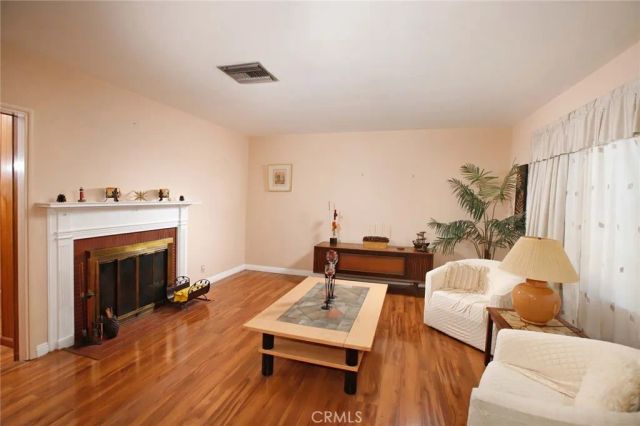 6248 Ben Avenue, North Hollywood, CA 91606