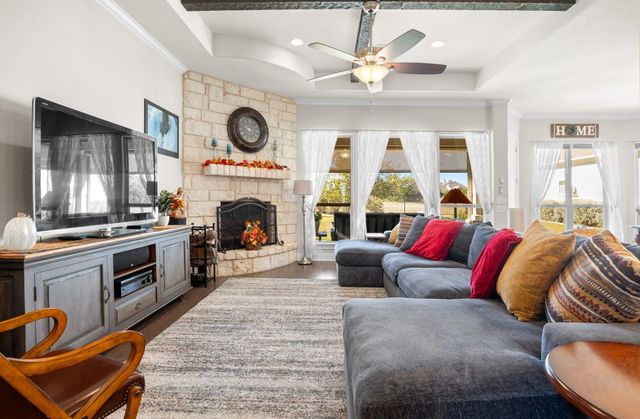 469 Bold Sundown, Liberty Hill, TX 78642