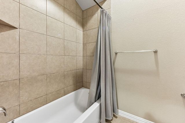 640 Loma Cedro BND, Leander, TX 78641