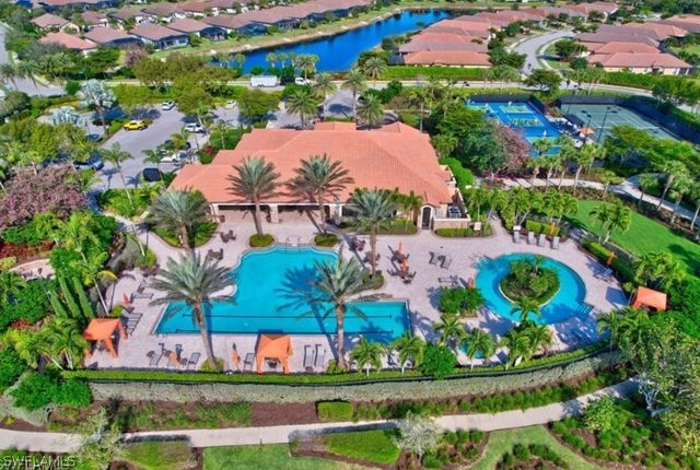 8581 Maggiore CT, Naples, FL 34114