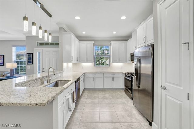 8581 Maggiore CT, Naples, FL 34114