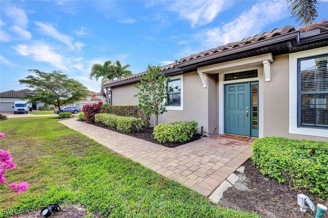 8581 Maggiore CT, Naples, FL 34114