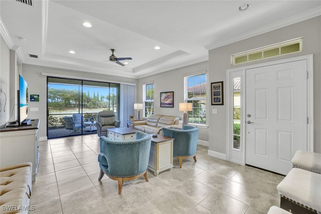 8581 Maggiore CT, Naples, FL 34114