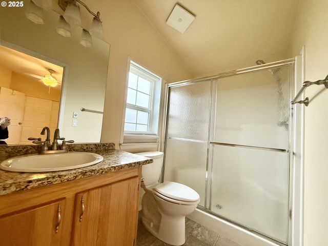 16500 Se 1ST St 98, Vancouver, WA 98684