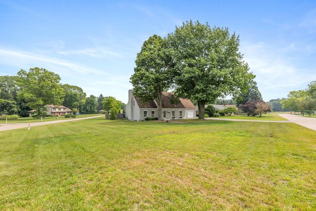 1629 Rhonda Road, Saint Joseph, MI 49085