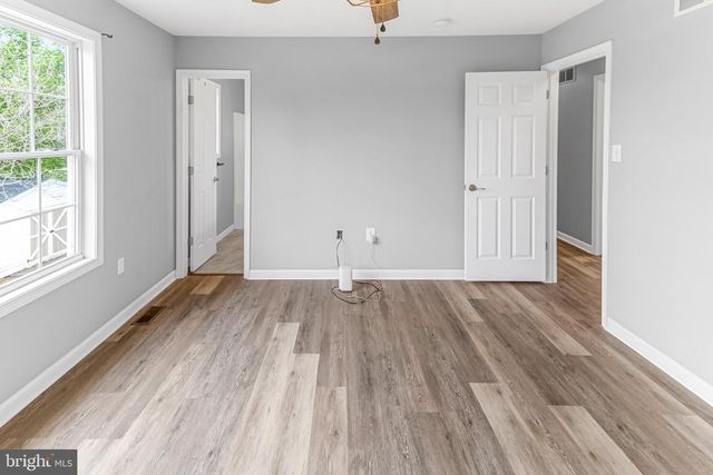 2471 SULPHUR SPRINGS RD, Inwood, WV 25428