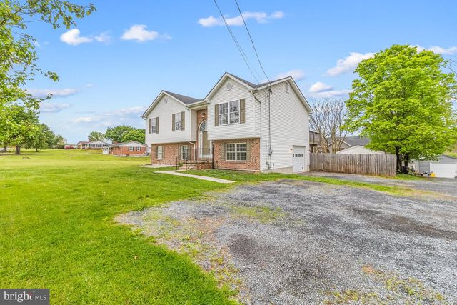 2471 SULPHUR SPRINGS RD, Inwood, WV 25428
