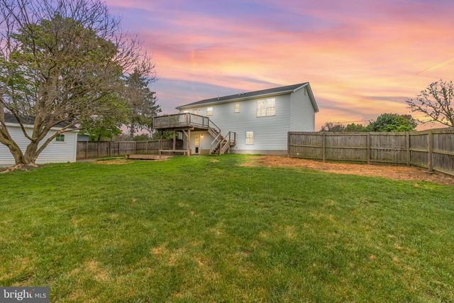 2471 SULPHUR SPRINGS RD, Inwood, WV 25428
