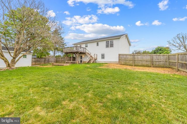 2471 SULPHUR SPRINGS RD, Inwood, WV 25428