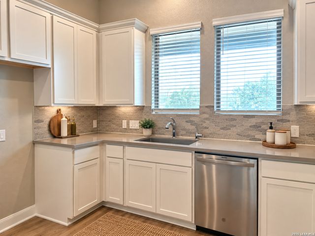 1435 COTTONWOOD RD, Fischer, TX 78623