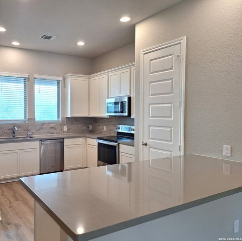 1435 COTTONWOOD RD, Fischer, TX 78623