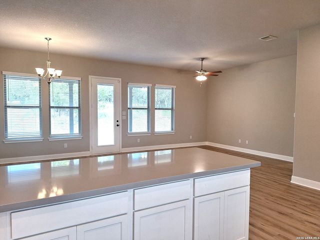 1435 COTTONWOOD RD, Fischer, TX 78623