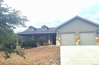 1435 COTTONWOOD RD, Fischer, TX 78623