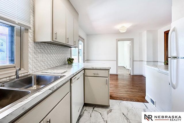 6451 William Street, Omaha, NE 68106