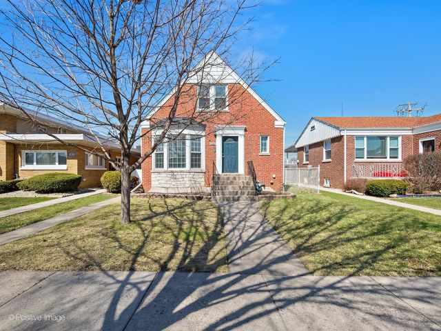 10264 Pelham Street, Westchester, IL 60154