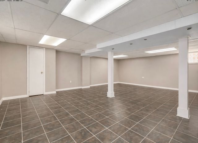 10264 Pelham Street, Westchester, IL 60154