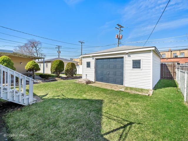 10264 Pelham Street, Westchester, IL 60154