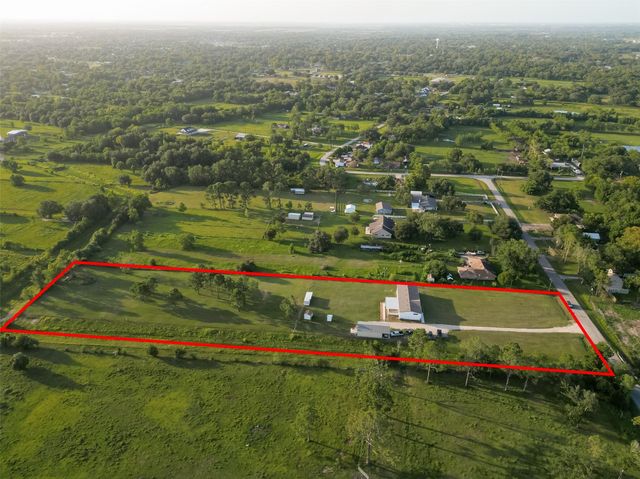 5210 Beaver Road, Santa Fe, TX 77517