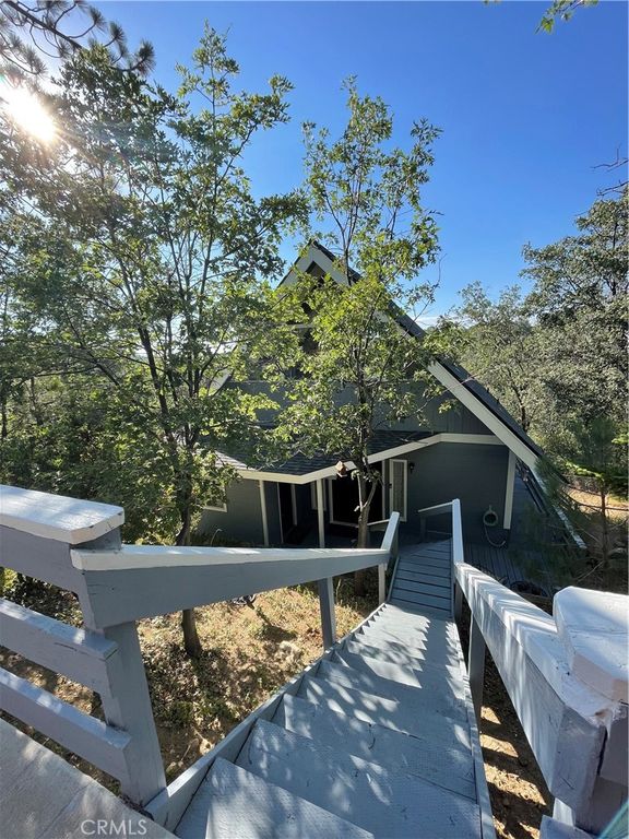 1446 Sequoia, Lake Arrowhead, CA 92352