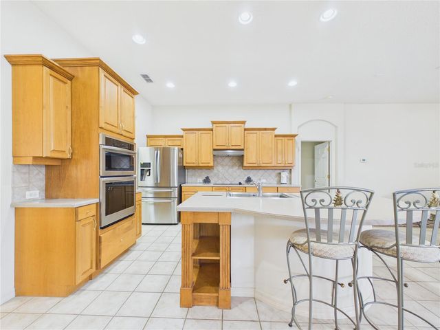 10207 ESTUARY DRIVE, Tampa, FL 33647