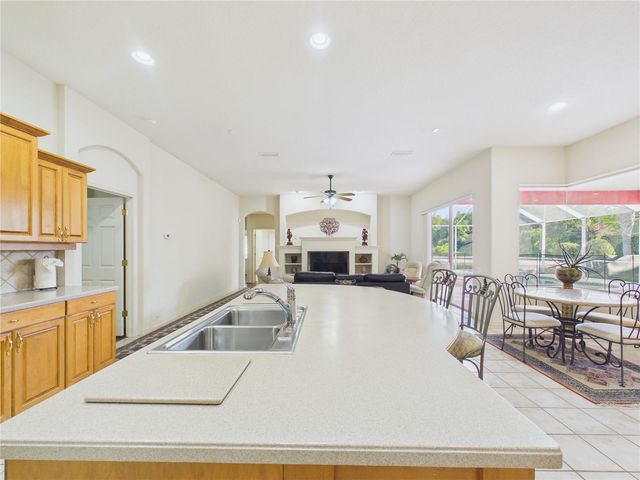 10207 ESTUARY DRIVE, Tampa, FL 33647