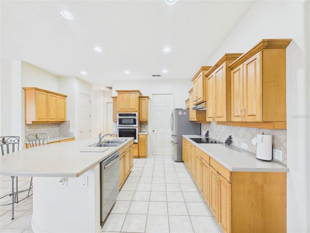 10207 ESTUARY DRIVE, Tampa, FL 33647