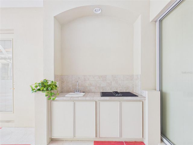 10207 ESTUARY DRIVE, Tampa, FL 33647