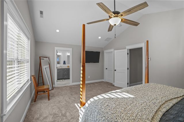 13 Vanderbilt Lane, Portsmouth, RI 02871