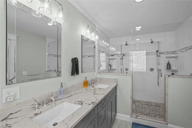 13 Vanderbilt Lane, Portsmouth, RI 02871