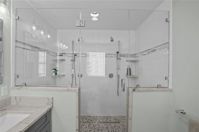 13 Vanderbilt Lane, Portsmouth, RI 02871